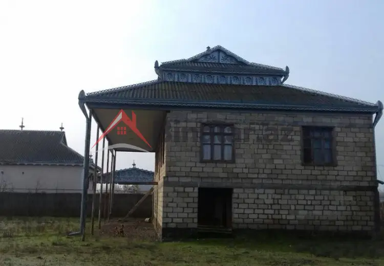 38 000 AZN - 7 otaqlı mənzil Satılır, Kürdəmir