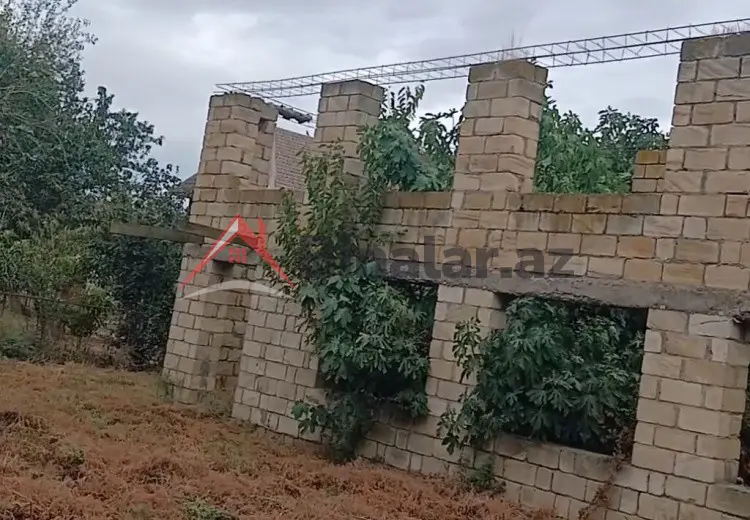 80 AZN - 6 otaqlı mənzil Satılır, Masallı