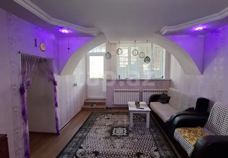 54 000 AZN - 5 otaqlı mənzil , Şəki