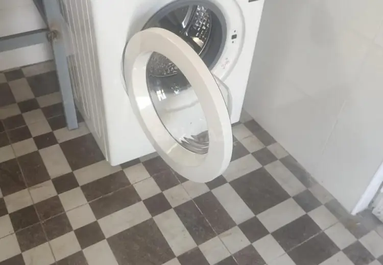 169 000 AZN - 4 otaqlı mənzil Satılır, Xudat