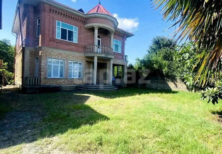 350 AZN - 5 otaqlı mənzil Kirayə (aylıq), Lənkəran