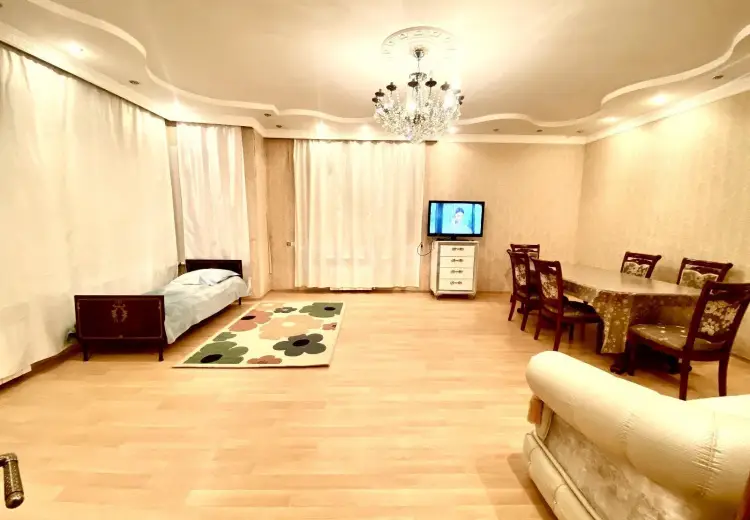 350 AZN - 5 otaqlı mənzil Kirayə (aylıq), Lənkəran