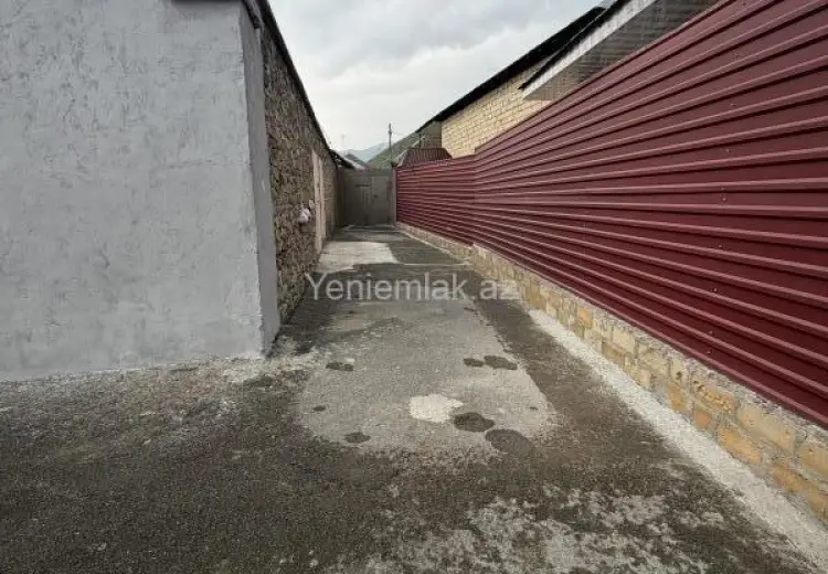 95 000 AZN - 9 otaqlı mənzil Satılır, Şəki