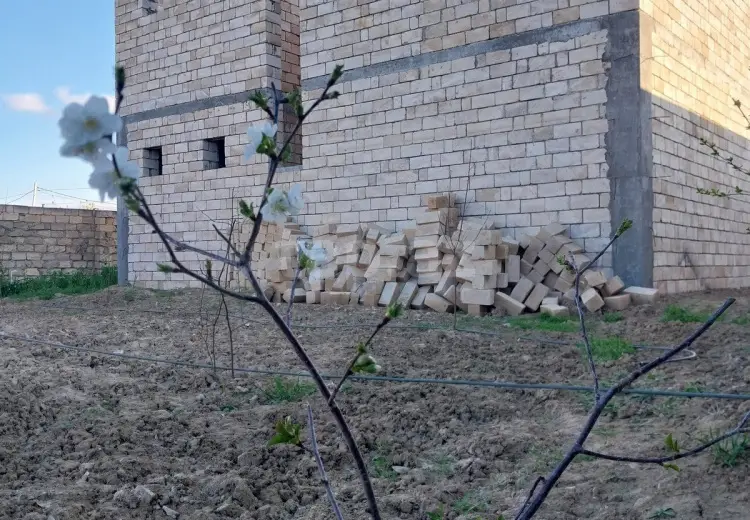 65 000 AZN - 5 otaqlı mənzil , Şirvan
