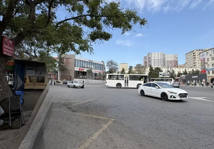 600 AZN - 3 otaqlı mənzil Kirayə (aylıq), 3-cü mikrorayon, Abşeron