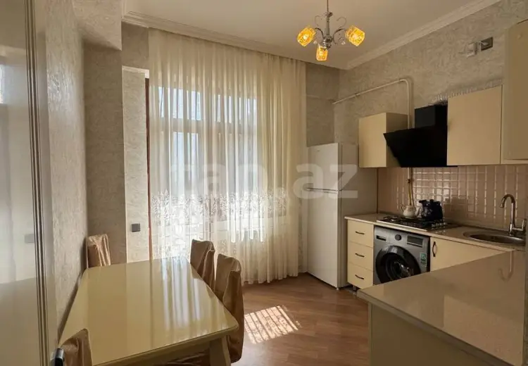 680 AZN - 2 otaqlı mənzil Kirayə (aylıq), Səbail, Bakı