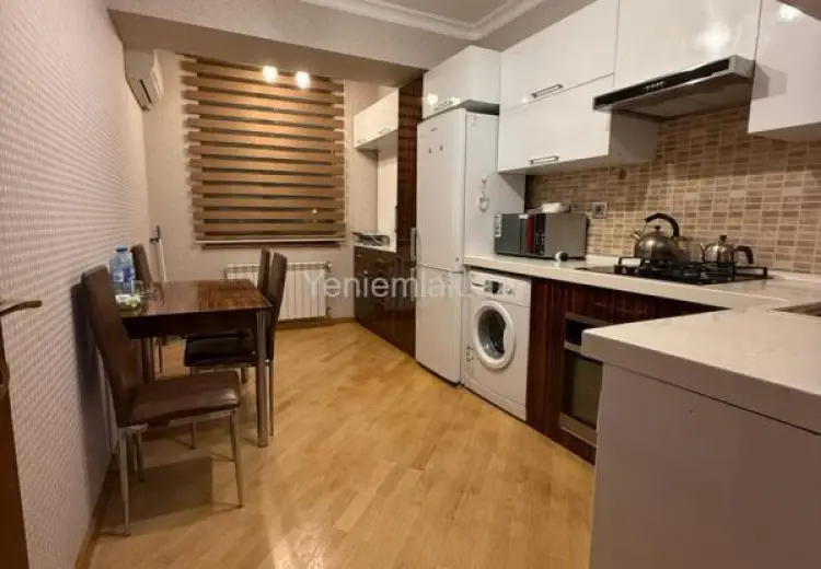 1 499 AZN - 3 otaqlı mənzil Kirayə (aylıq), Səbail, Bakı