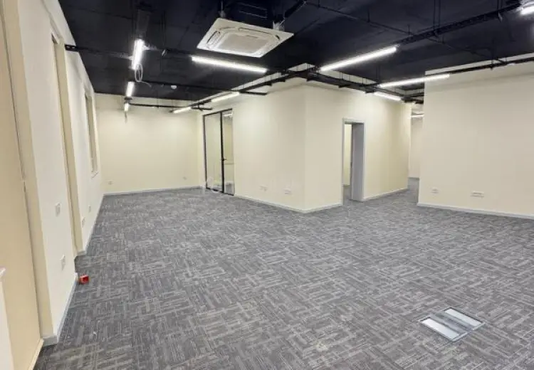 2 500 AZN - 215 m² Obyekt / Ofis Kirayə (aylıq), Yasamal qəs., Nizami, Bakı