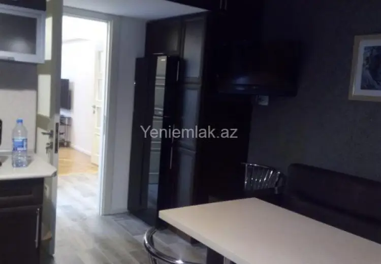 1 299 AZN - 3 otaqlı mənzil Kirayə (aylıq), Səbail, Bakı