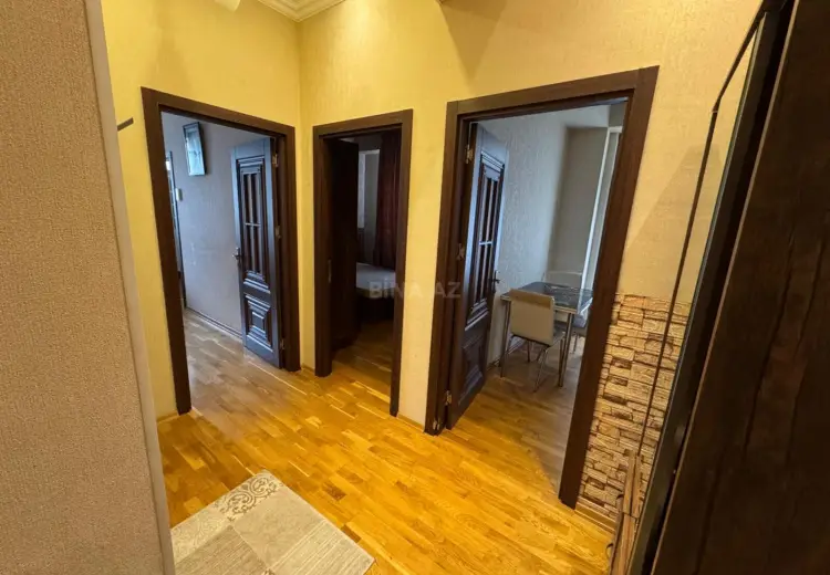 950 AZN - 3 otaqlı mənzil Kirayə (aylıq), Nizami, Bakı