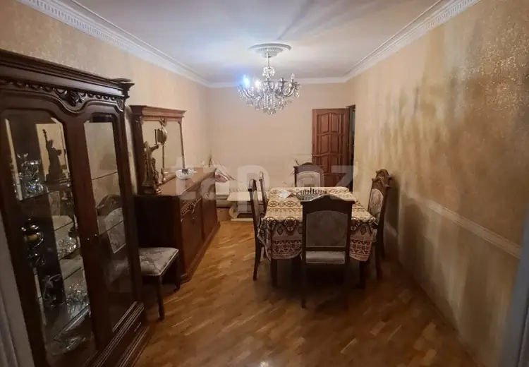 700 AZN - 3 otaqlı mənzil Kirayə (aylıq), 8-ci kilometr, Nizami, Bakı