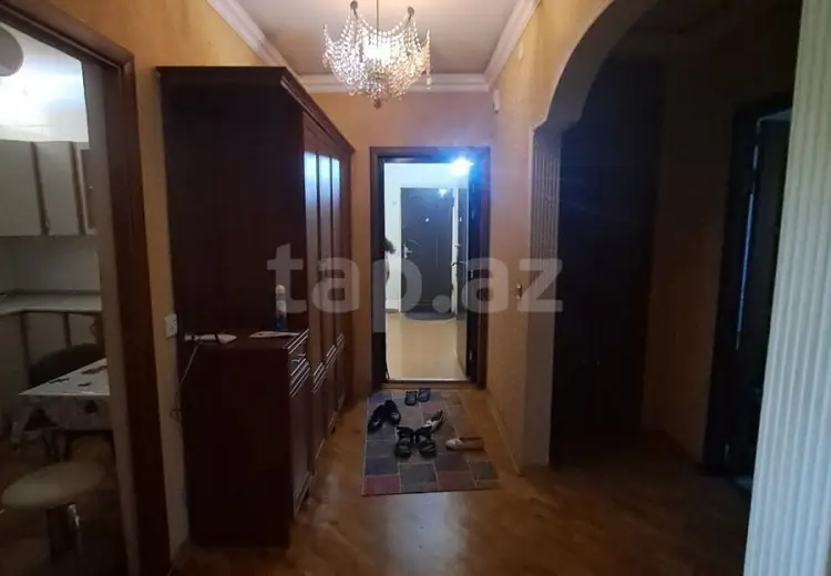 700 AZN - 3 otaqlı mənzil Kirayə (aylıq), 8-ci kilometr, Nizami, Bakı