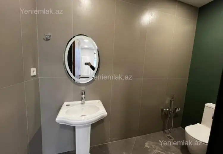 4 500 AZN - 220 m² Obyekt / Ofis Kirayə (aylıq), Nəsimi, Bakı