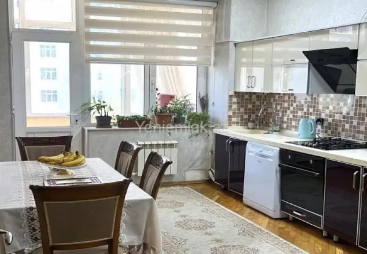 1 300 AZN - 3 otaqlı mənzil Kirayə (aylıq), Nəsimi, Bakı