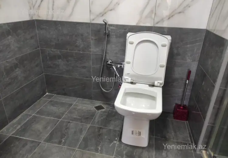 700 AZN - 3 otaqlı mənzil Kirayə (aylıq), Yeni Günəşli qəs., Suraxanı, Bakı