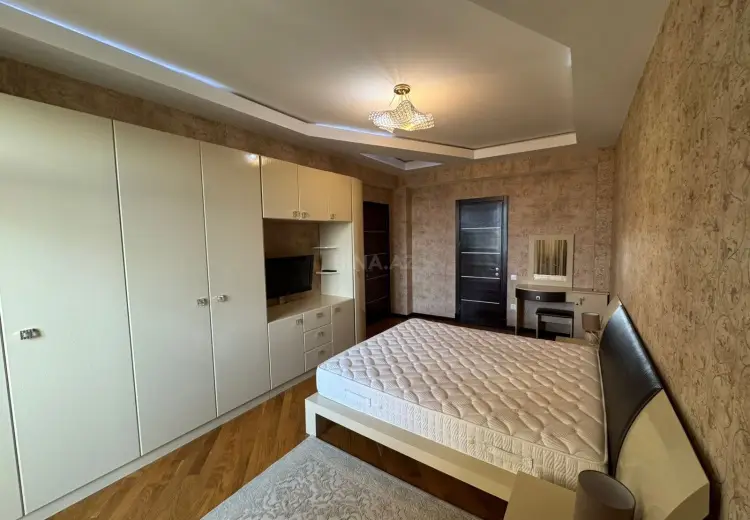 1 600 AZN - 4 otaqlı mənzil Kirayə (aylıq), Nəsimi, Bakı