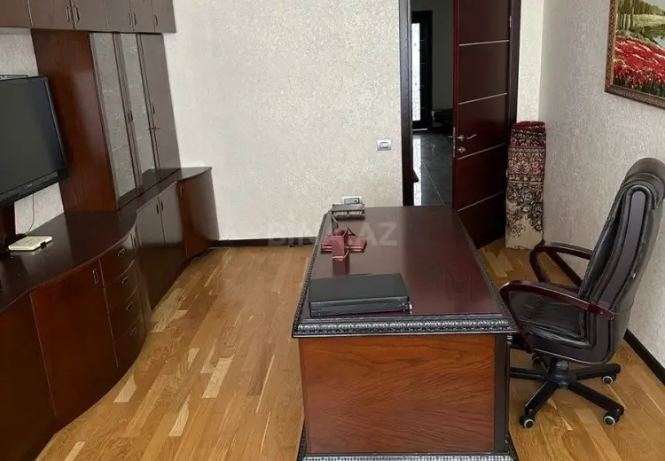 1 600 AZN - 4 otaqlı mənzil Kirayə (aylıq), Nəsimi, Bakı