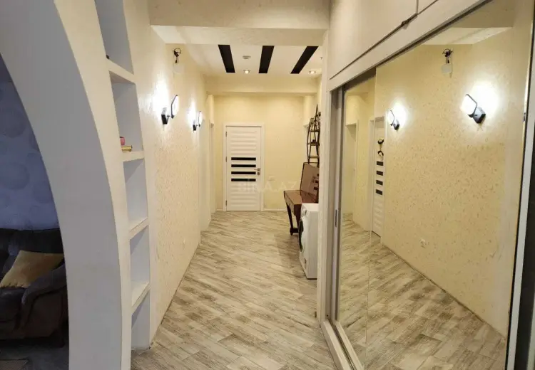350 000 AZN - 3 otaqlı mənzil Satılır, Laçın