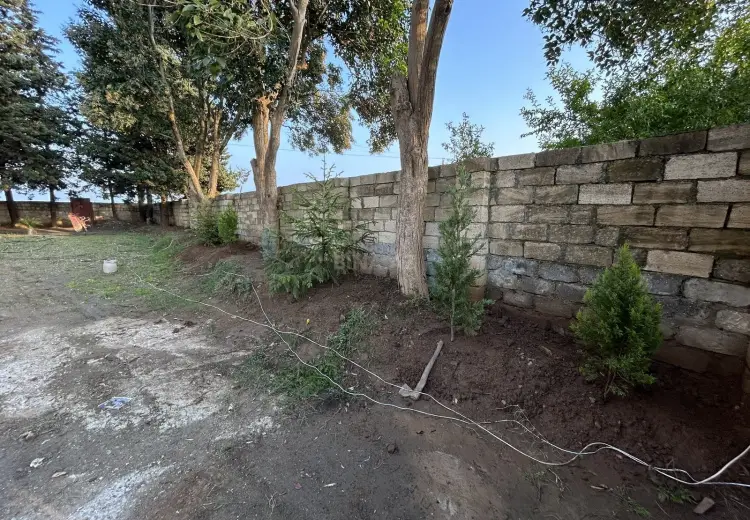 500 000 AZN - 810 m² Obyekt / Ofis Satılır, Astara