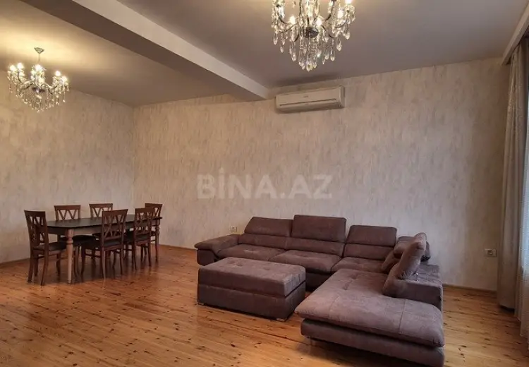 319 999 AZN - 8 otaqlı mənzil Satılır, İsmayıllı