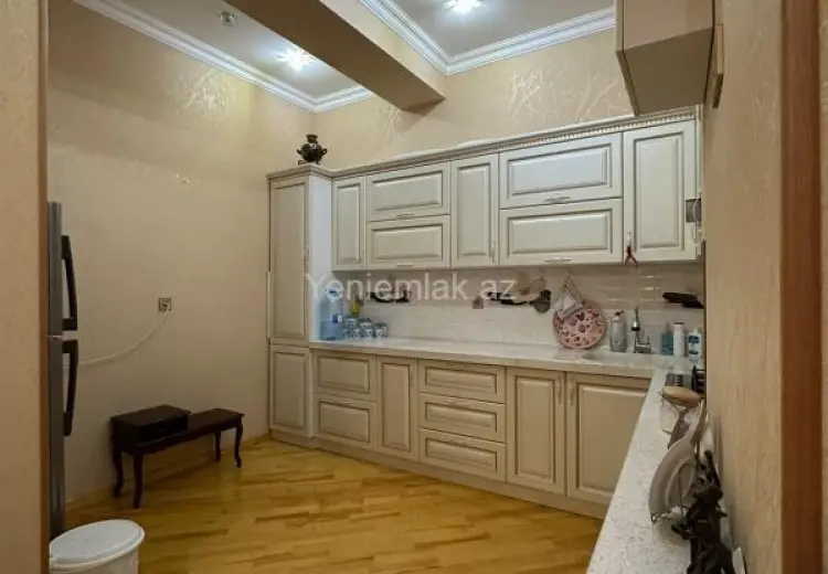 285 000 AZN - 3 otaqlı mənzil Satılır, Yasamal qəs., Yasamal, Bakı