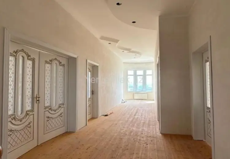 260 000 AZN - 7 otaqlı mənzil Satılır, Saray, Abşeron