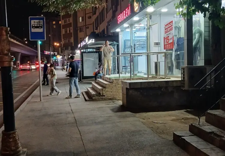 200 AZN - 27 m² Obyekt / Ofis Kirayə (aylıq), 3-cü mikrorayon, Abşeron