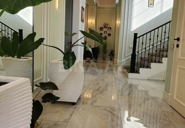 14 000 AZN - 5 otaqlı mənzil Kirayə (aylıq), Buzovna, Xəzər, Bakı