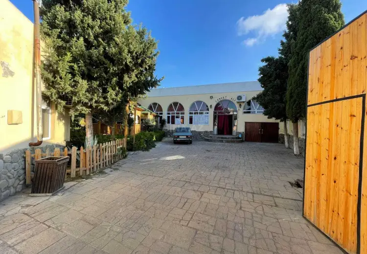 1 000 AZN - 200 m² Obyekt / Ofis Kirayə (aylıq), Mərdəkan, Xəzər, Bakı