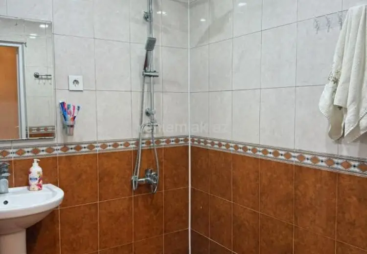 600 AZN - 3 otaqlı mənzil Kirayə (aylıq), Əhmədli, Xətai, Bakı