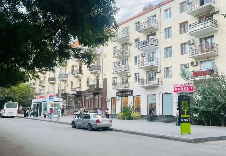 350 AZN - 2 otaqlı mənzil Kirayə (aylıq), Bayıl qəs., Səbail, Bakı
