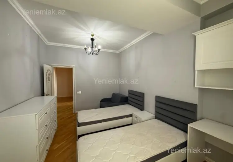 1 200 AZN - 3 otaqlı mənzil Kirayə (aylıq), Nizami, Bakı