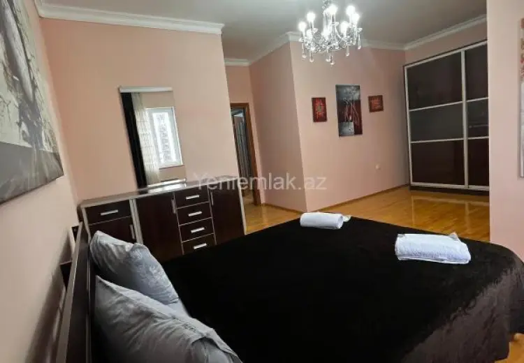 700 000 AZN - 4 otaqlı mənzil Satılır, İçəri şəhər, Səbail, Bakı
