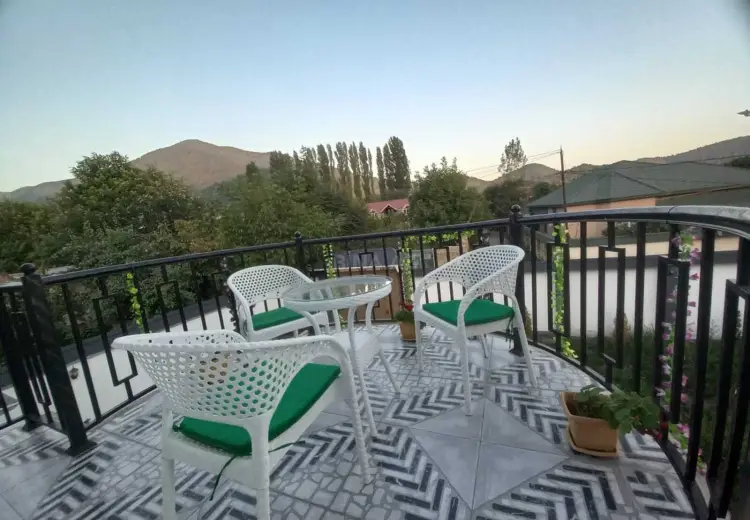 305 000 AZN - 5 otaqlı mənzil Satılır, Qəbələ