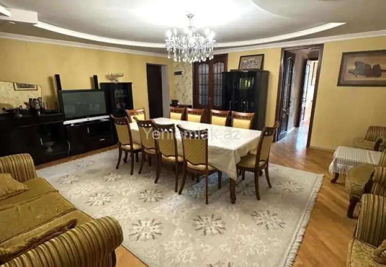 250 000 AZN - 4 otaqlı mənzil Satılır, Nərimanov, Bakı