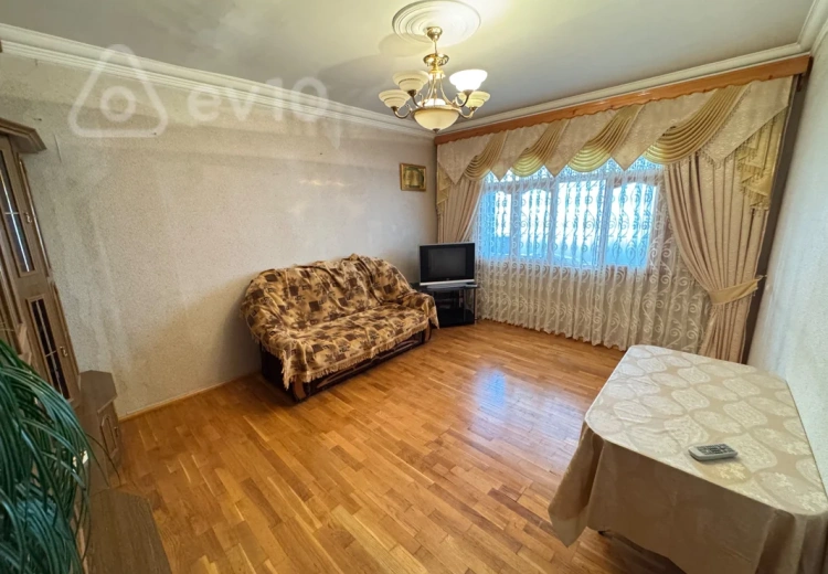 100 AZN - 3 otaqlı mənzil Kirayə (aylıq), Gəncə
