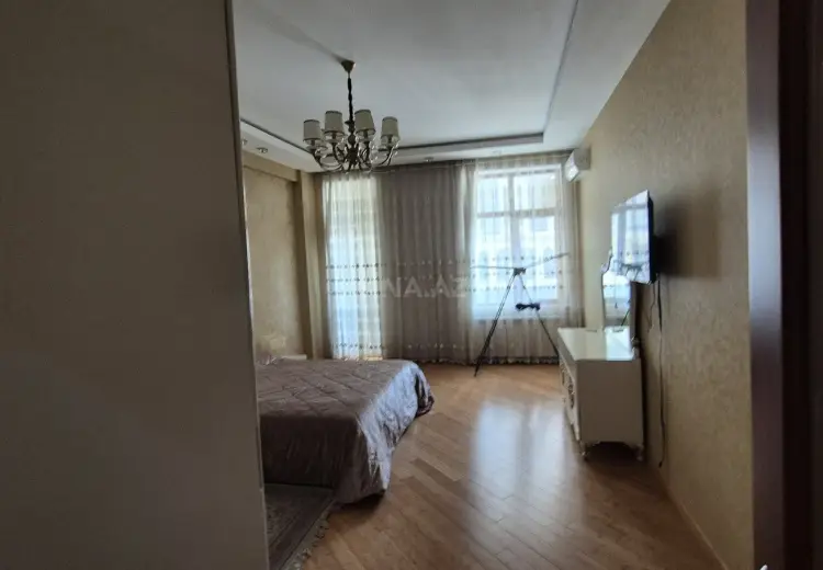 700 000 AZN - 4 otaqlı mənzil Satılır, Səbail, Bakı