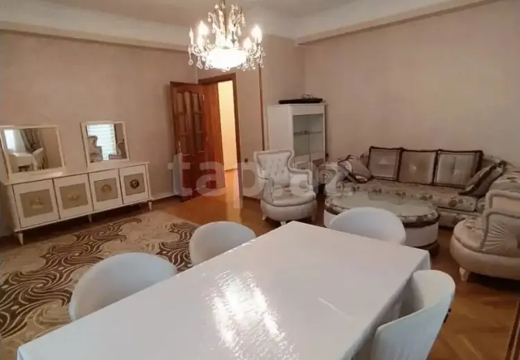 800 AZN - 3 otaqlı mənzil Kirayə (aylıq), Yasamal, Bakı