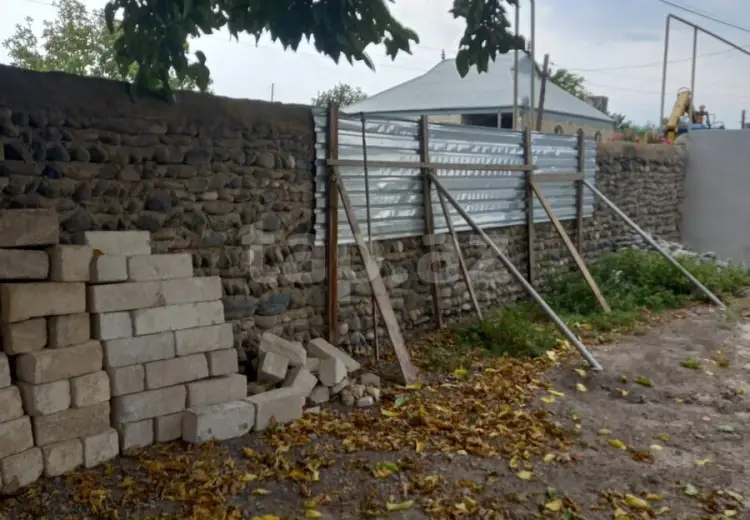 60 000 AZN - 4 otaqlı mənzil , Yevlax