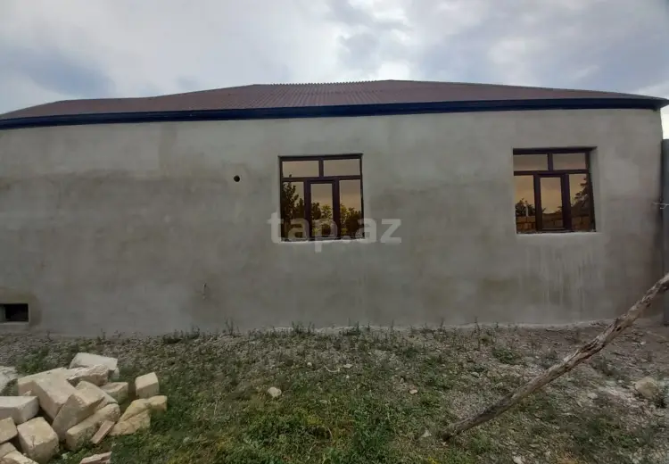 60 000 AZN - 4 otaqlı mənzil , Yevlax