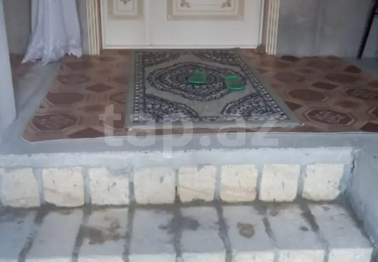 60 000 AZN - 4 otaqlı mənzil , Yevlax