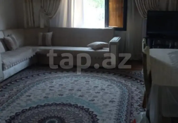 60 000 AZN - 4 otaqlı mənzil , Yevlax