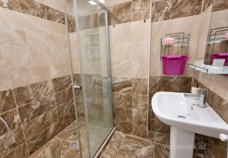 950 AZN - 3 otaqlı mənzil Kirayə (aylıq), Nizami, Bakı