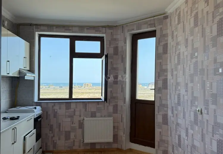 350 AZN - 4 otaqlı mənzil Kirayə (aylıq), Sahil qəs., Qaradağ, Bakı