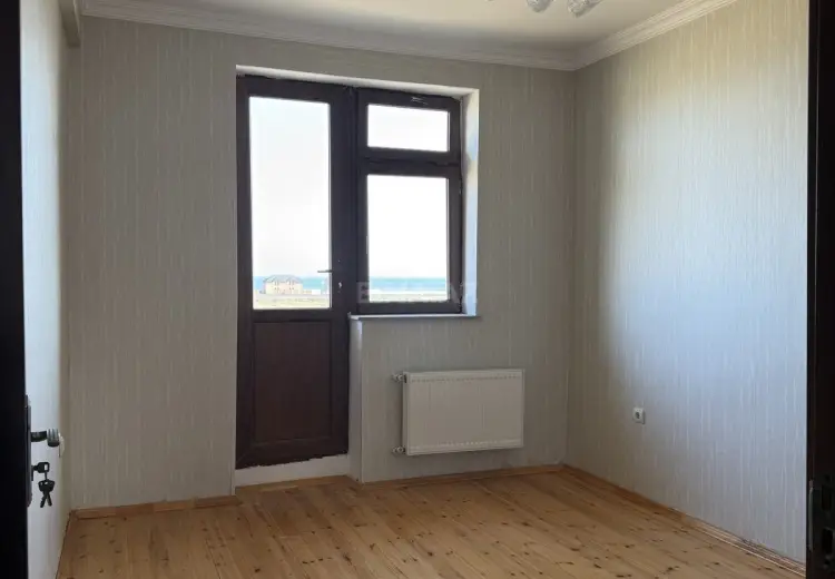 350 AZN - 4 otaqlı mənzil Kirayə (aylıq), Sahil qəs., Qaradağ, Bakı