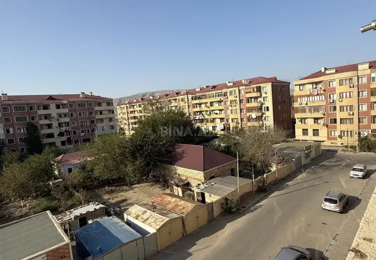 350 AZN - 4 otaqlı mənzil Kirayə (aylıq), Sahil qəs., Qaradağ, Bakı