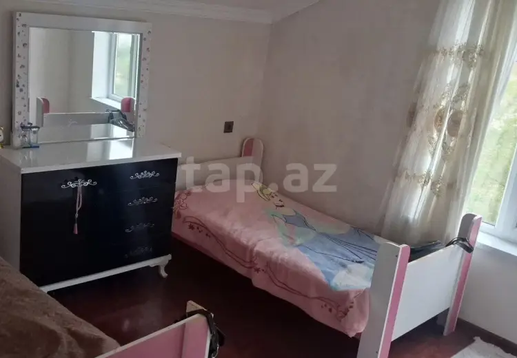 80 000 AZN - 4 otaqlı mənzil , Quba