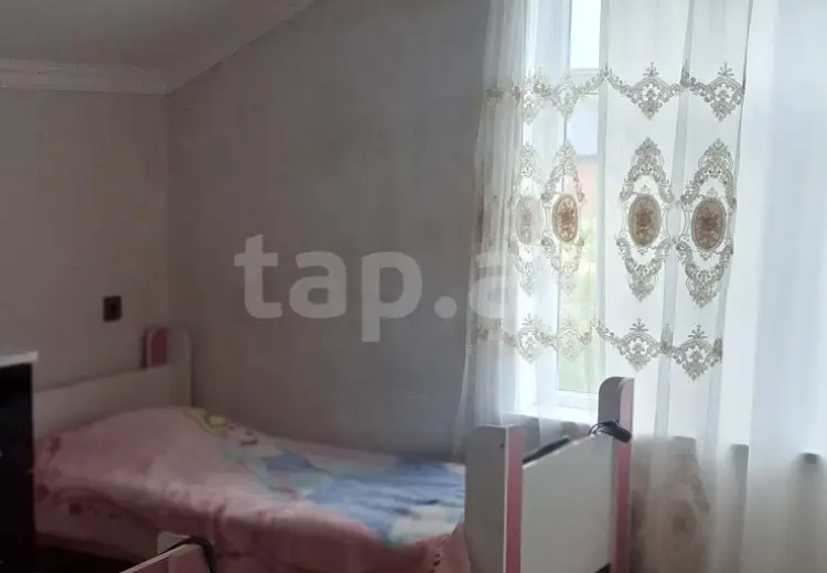 80 000 AZN - 4 otaqlı mənzil , Quba