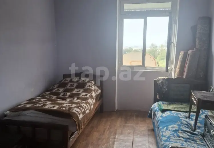 70 000 AZN - 3 otaqlı mənzil , Şəki