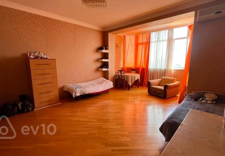 220 AZN - 3 otaqlı mənzil Kirayə (aylıq), Yasamal qəs., Yasamal, Bakı